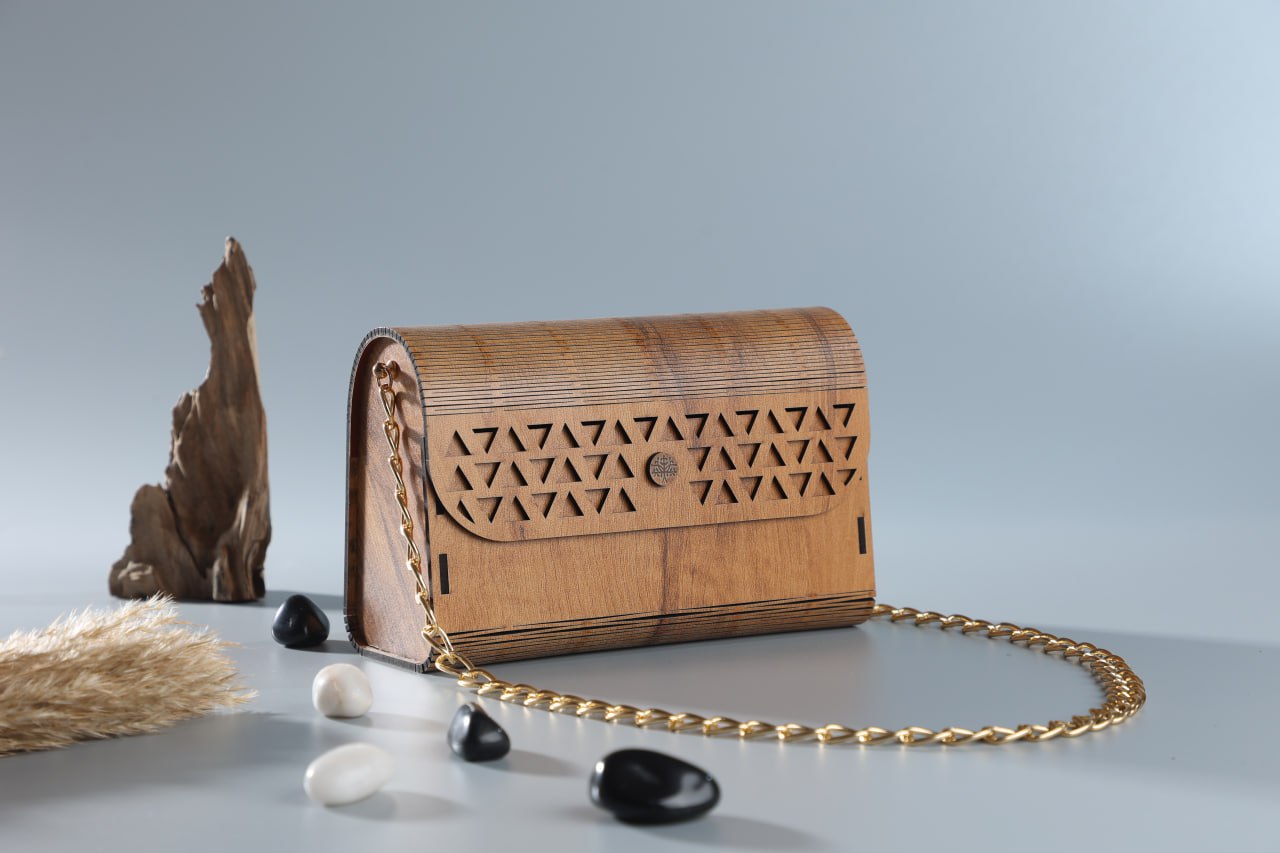 Triangle wooden Clutch Bag